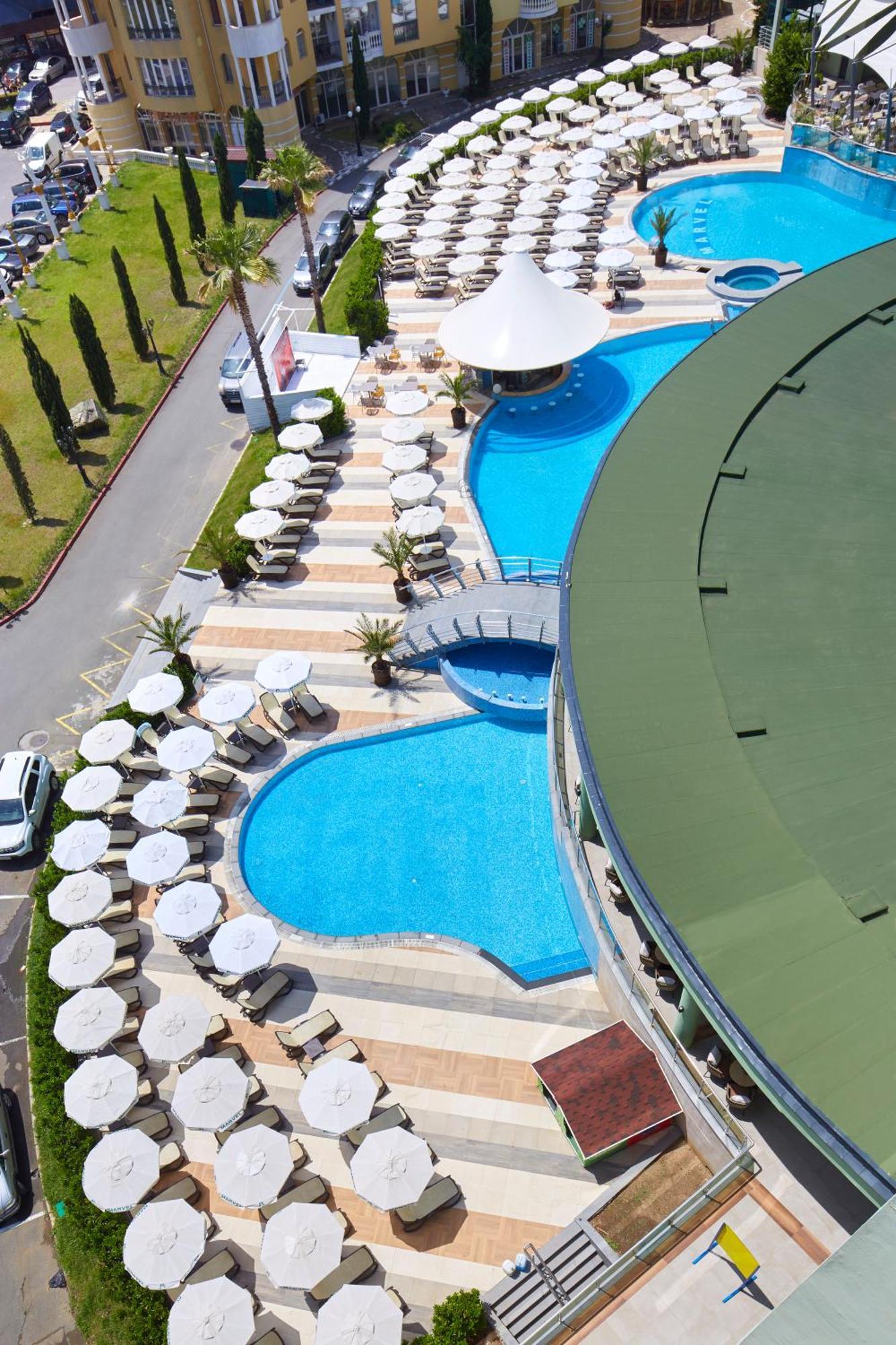 Hotel Marvel All Inclusive - Fully Renovated Free Beach Access Pantai Sunny Bagian luar foto