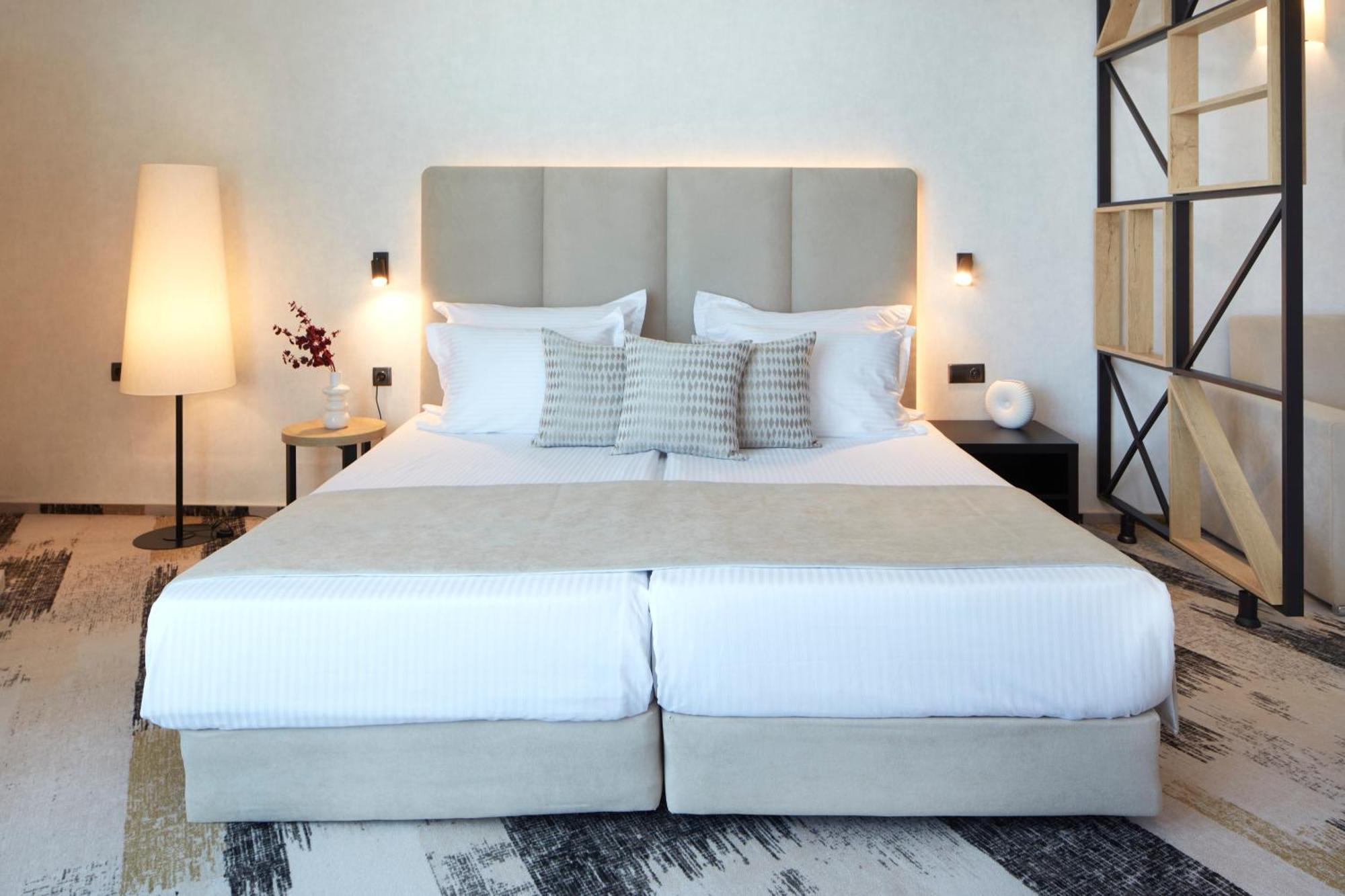 Hotel Marvel All Inclusive - Fully Renovated Free Beach Access Pantai Sunny Bagian luar foto