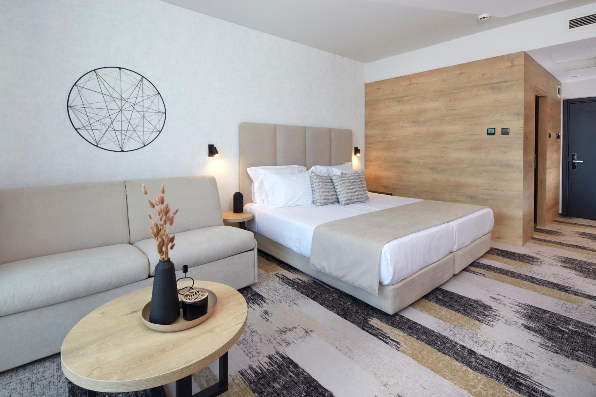 Hotel Marvel All Inclusive - Fully Renovated Free Beach Access Pantai Sunny Bagian luar foto