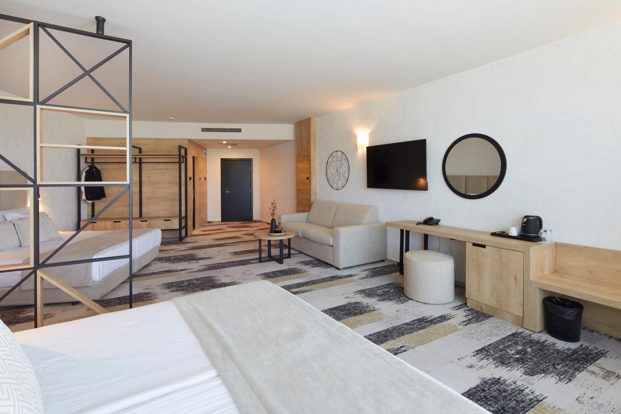 Hotel Marvel All Inclusive - Fully Renovated Free Beach Access Pantai Sunny Bagian luar foto